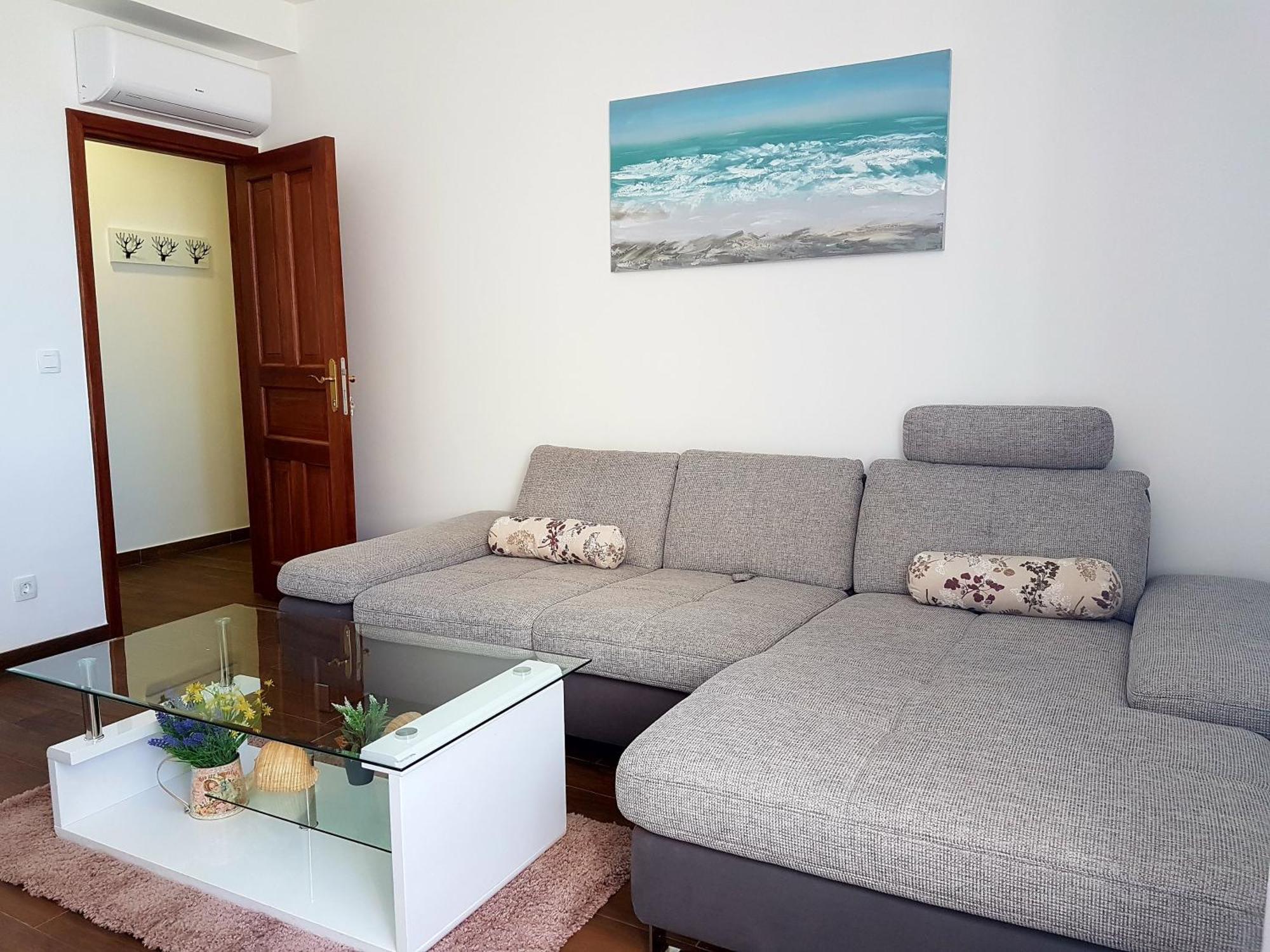 Apartments By The Sea Kastel Kambelovac, Kastela - 13349 Room photo